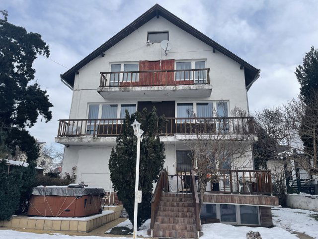 Eladó családi ház, Budapesten, X. kerületben, Petrőczy utcában