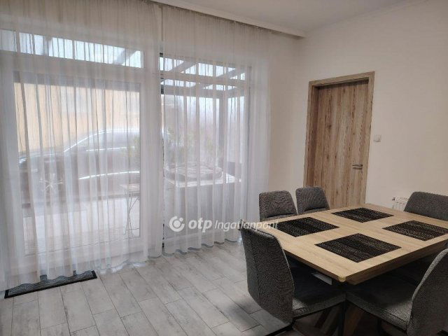 Eladó ikerház, Albertirsán 89.9 M Ft, 4 szobás