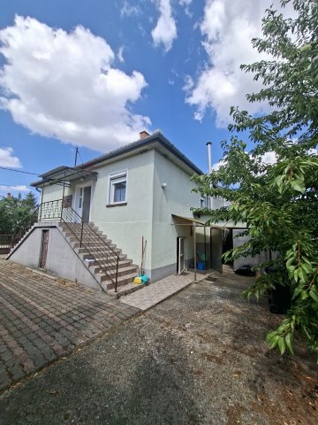 Eladó családi ház, Halmajon 39.9 M Ft / költözzbe.hu