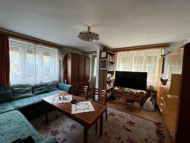 Eladó családi ház, Pécsett 67.9 M Ft, 3 szobás