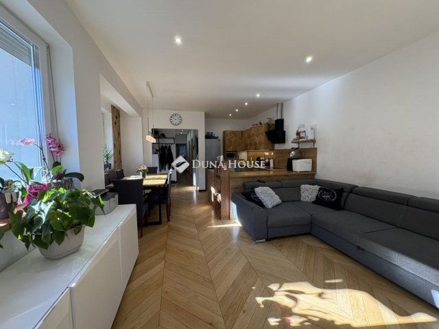 Eladó ikerház, Ócsán 109.9 M Ft, 4 szobás