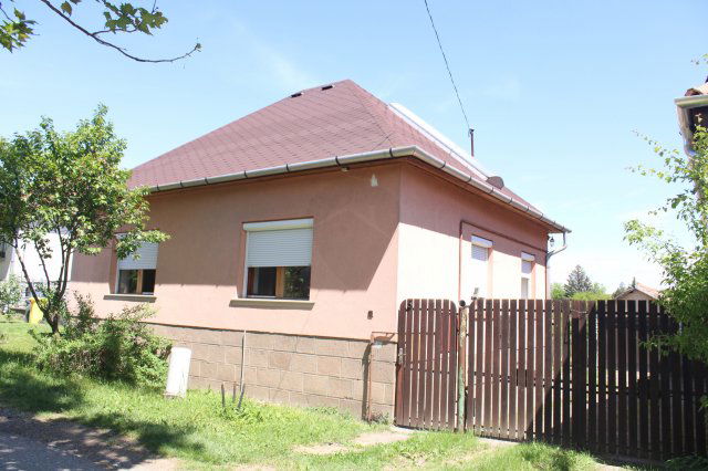 Eladó családi ház, Novajon 43 M Ft, 3+1 szobás
