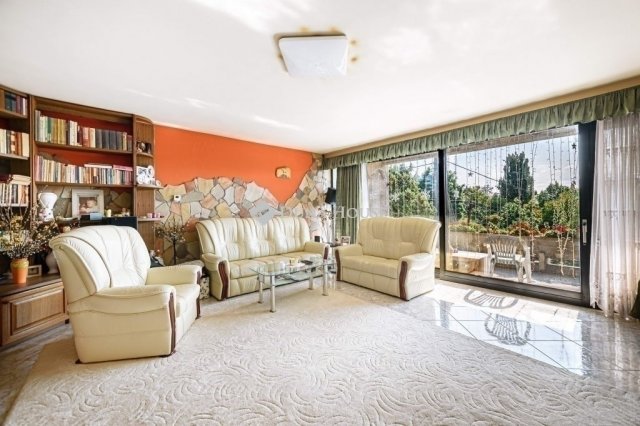 Eladó családi ház, Budapesten, XII. kerületben 225 M Ft