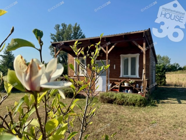 Eladó családi ház, Kecskeméten 19.99 M Ft, 1 szobás