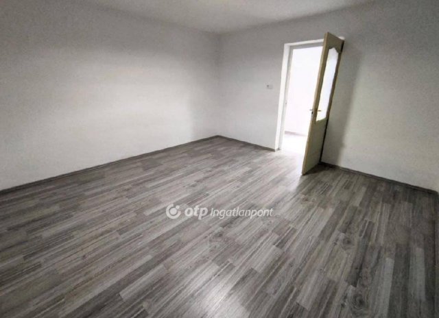 Eladó családi ház, Lánycsókon 28 M Ft, 3 szobás