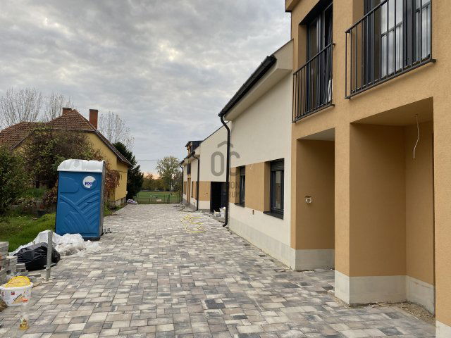 Eladó családi ház, Balatonszárszón 112.27 M Ft, 4 szobás