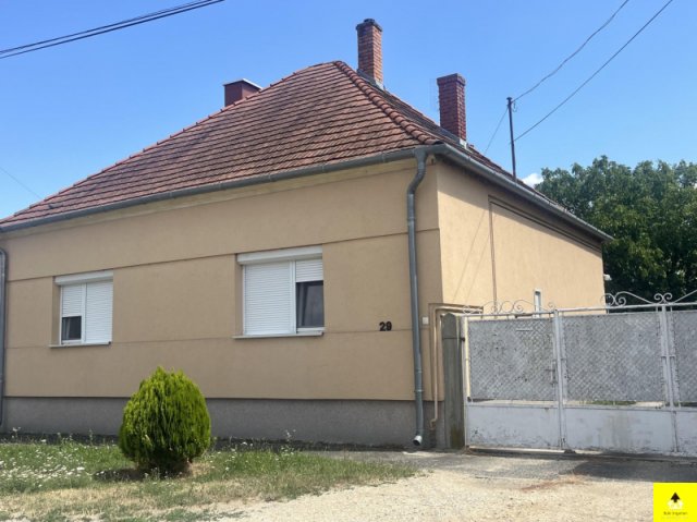 Eladó családi ház, Bükön 49.9 M Ft, 2 szobás