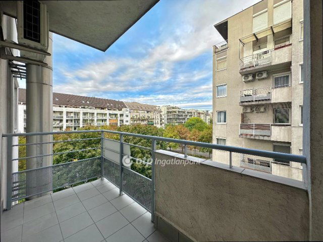 Eladó téglalakás, Budapesten, XIII. kerületben 115.9 M Ft