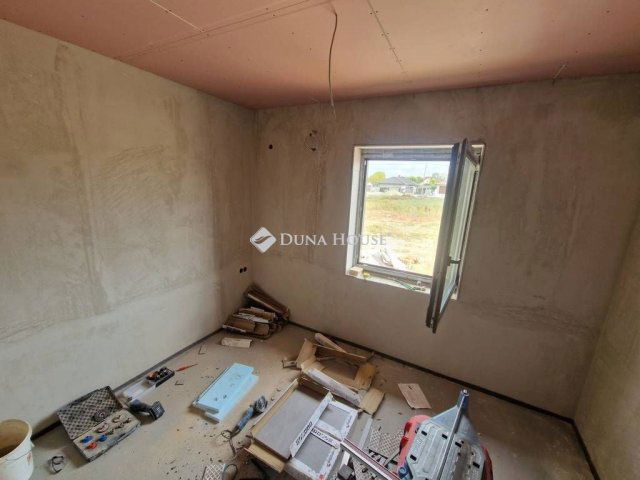 Eladó téglalakás, Helvécián 54 M Ft, 2 szobás