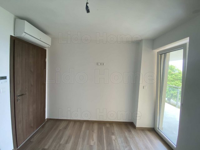 Eladó téglalakás, Siófokon 218.4 M Ft, 4 szobás