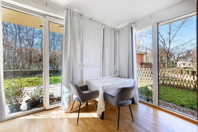 Eladó téglalakás, Budapesten, III. kerületben 135 M Ft, 3 szobás