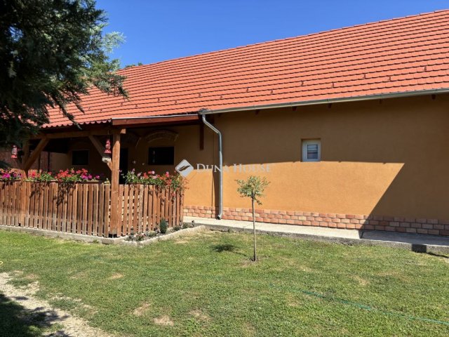 Eladó családi ház, Baksán 49.9 M Ft, 4 szobás