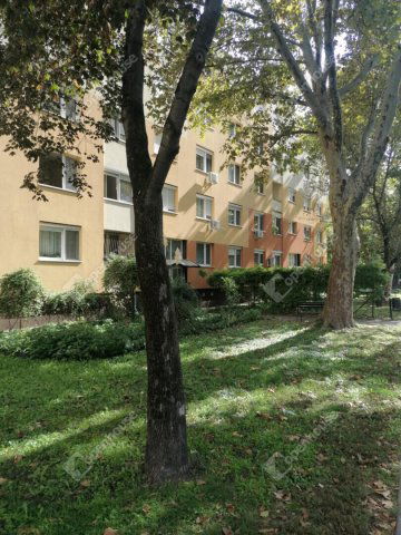 Eladó panellakás, Győrött 44.9 M Ft, 2 szobás