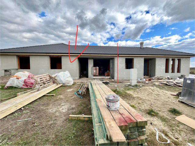 Eladó ikerház, Debrecenben 79 M Ft, 4 szobás