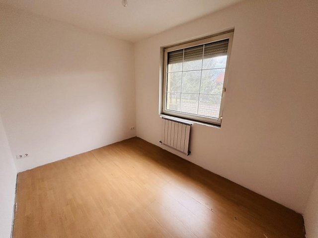 Eladó családi ház, Fóton 136.5 M Ft, 7 szobás
