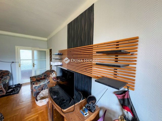Eladó téglalakás, Budapesten, X. kerületben 65 M Ft, 2 szobás