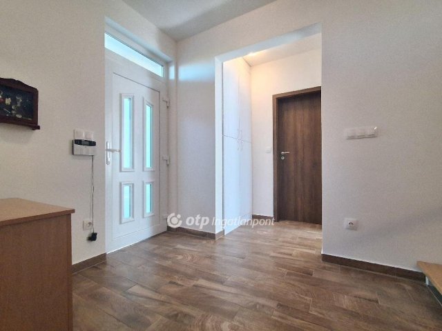 Eladó családi ház, Győrszemerén 94.9 M Ft, 4 szobás