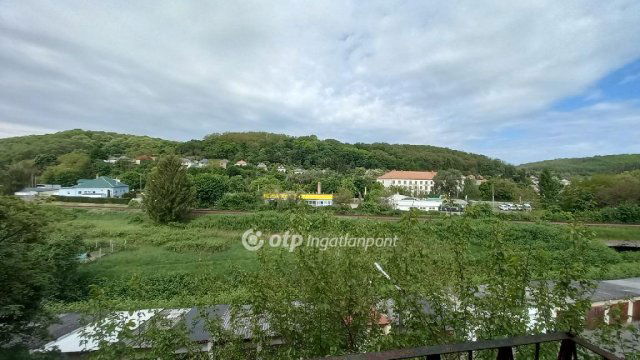 Eladó téglalakás, Salgótarjánban 13.5 M Ft, 1 szobás