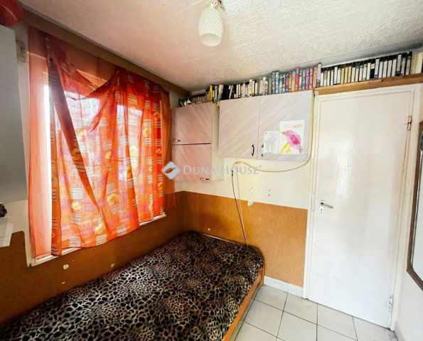 Eladó családi ház, Balatonfüreden 45.9 M Ft, 1 szobás