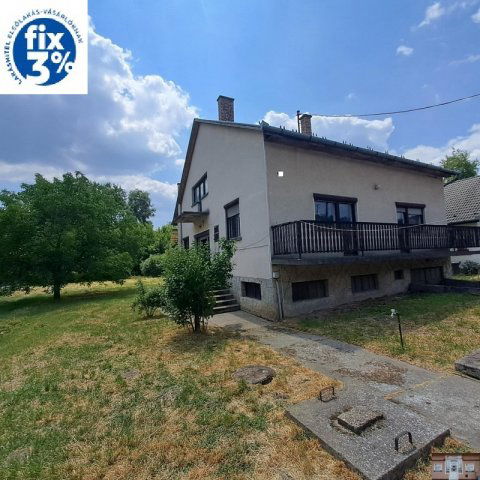 Eladó családi ház, Bényén 42.99 M Ft, 4 szobás