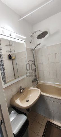 Eladó panellakás, Szegeden 59 M Ft, 3 szobás