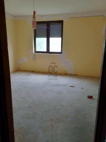 Eladó családi ház, Tiszacsegén 12.5 M Ft, 3 szobás