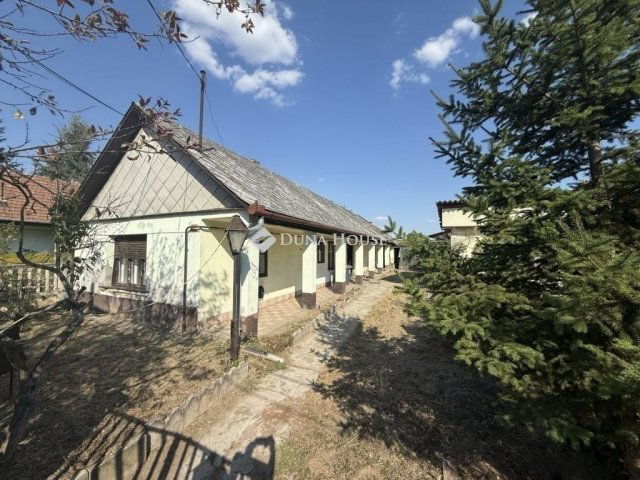 Eladó családi ház, Kókán 25.9 M Ft, 3 szobás