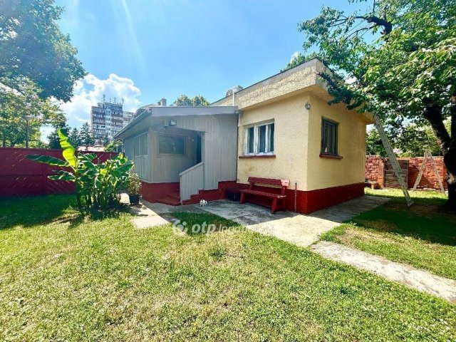 Eladó családi ház, Budapesten, XVI. kerületben 79.9 M Ft