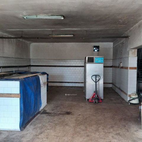 Eladó családi ház, Berzencén 25 M Ft, 2 szobás