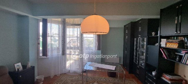 Eladó téglalakás, Mezőhegyesen 16.5 M Ft, 3 szobás