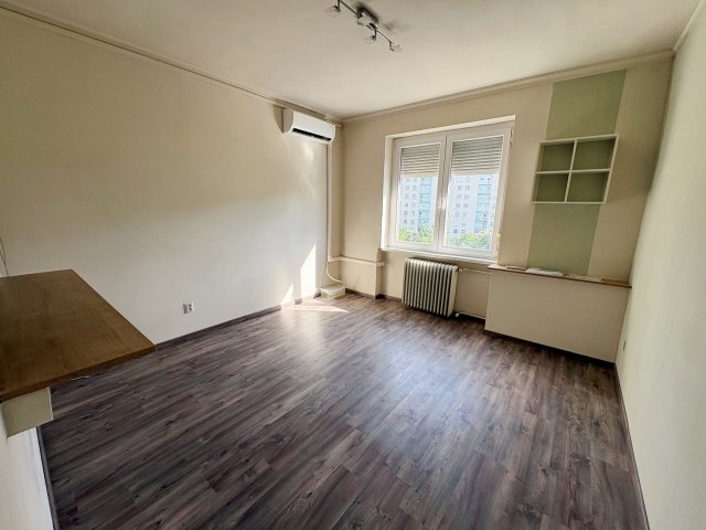 Eladó téglalakás, Budapesten, X. kerületben 46.5 M Ft, 1 szobás