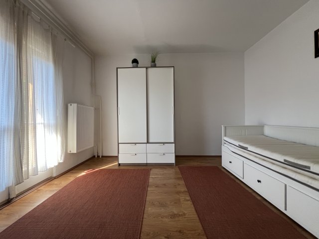 Eladó panellakás, Pécsett, Építők útján 45.6 M Ft, 2 szobás