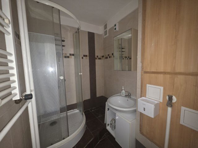 Eladó panellakás, Budapesten, XV. kerületben, Nyírpalota úton