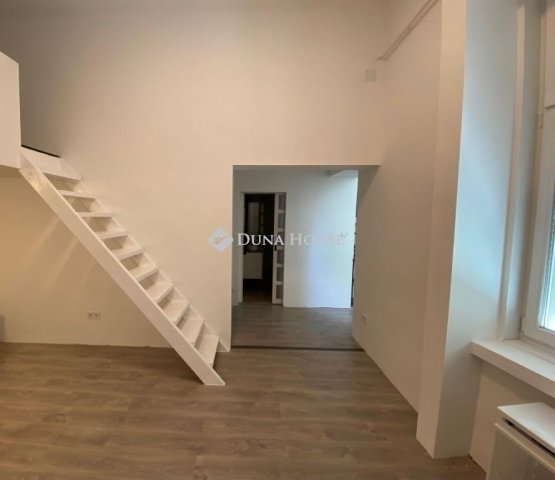 Eladó téglalakás, Budapesten, VIII. kerületben 69 M Ft, 2 szobás