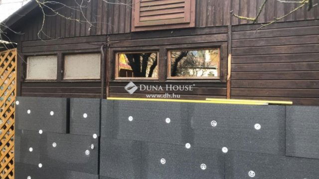 Eladó nyaraló, Pócsmegyeren 23.5 M Ft, 2 szobás