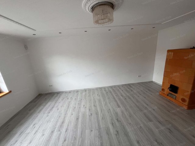 Kiadó téglalakás, albérlet, Győrött 225 E Ft / hó, 3+1 szobás