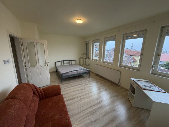 Eladó téglalakás, Hajdúszoboszlón 68 M Ft, 3 szobás