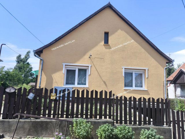 Eladó családi ház, Nagykörűn, Haladás utcában 26.9 M Ft
