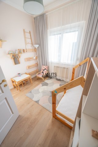 Kiadó családi ház, albérlet, III. kerületben, Szekerce utcában