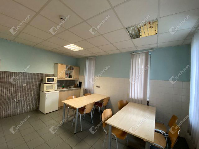 Kiadó iroda, Győrött 120 E Ft / hó, 2 szobás