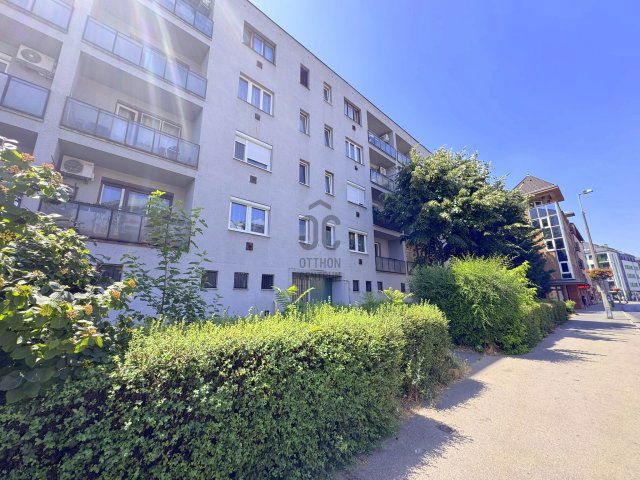 Eladó téglalakás, Budapesten, IV. kerületben 51 M Ft, 2 szobás