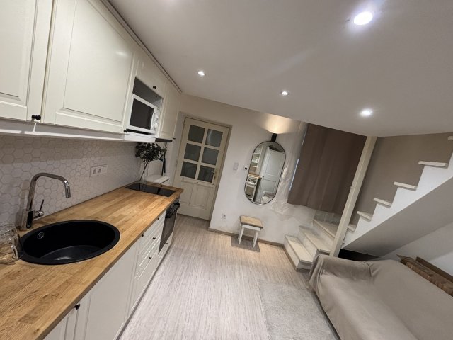 Eladó téglalakás, Budapesten, V. kerületben 49.9 M Ft, 1 szobás