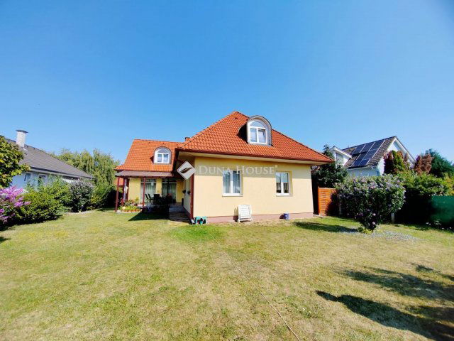 Eladó családi ház, Szombathelyen, Fenyő utcában 124.9 M Ft