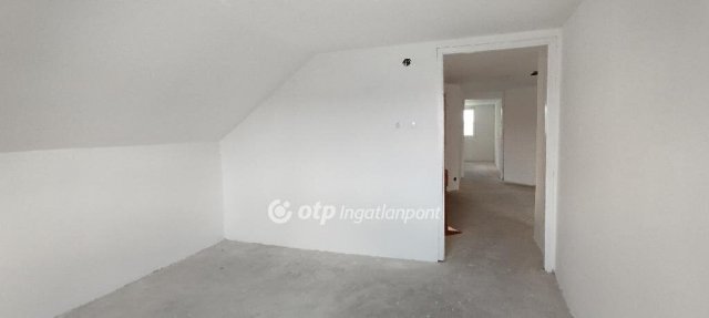 Eladó családi ház, Turán 79 M Ft, 7 szobás