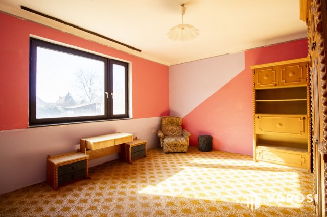 Eladó családi ház, Orosházán 47 M Ft, 10 szobás