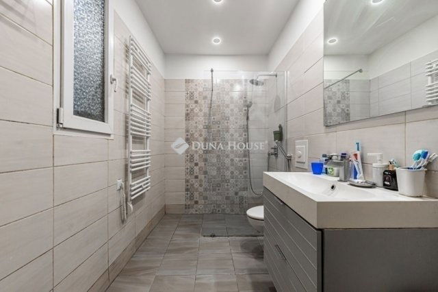 Eladó téglalakás, Budapesten, VIII. kerületben 79.9 M Ft