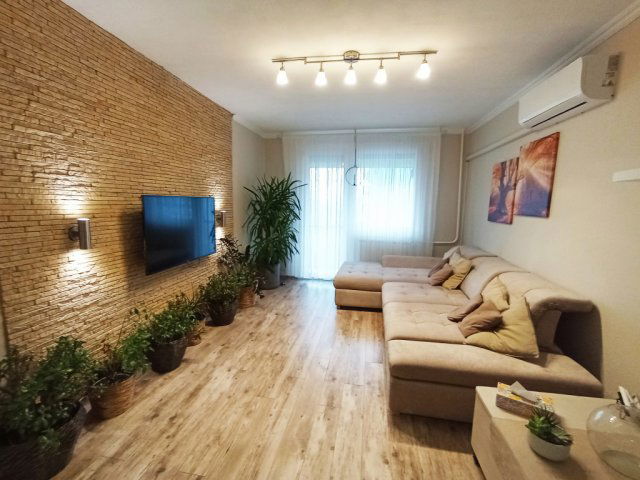 Eladó téglalakás, Budapesten, X. kerületben, Gyakorló utcában