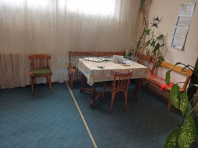 Eladó családi ház, Gávavencsellőn 12 M Ft, 2 szobás