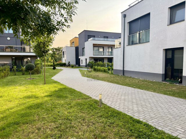 Eladó téglalakás, Budapesten, III. kerületben 92.5 M Ft