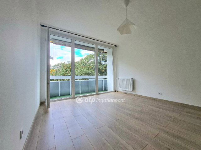 Eladó panellakás, Budapesten, XV. kerületben 78.9 M Ft, 3 szobás